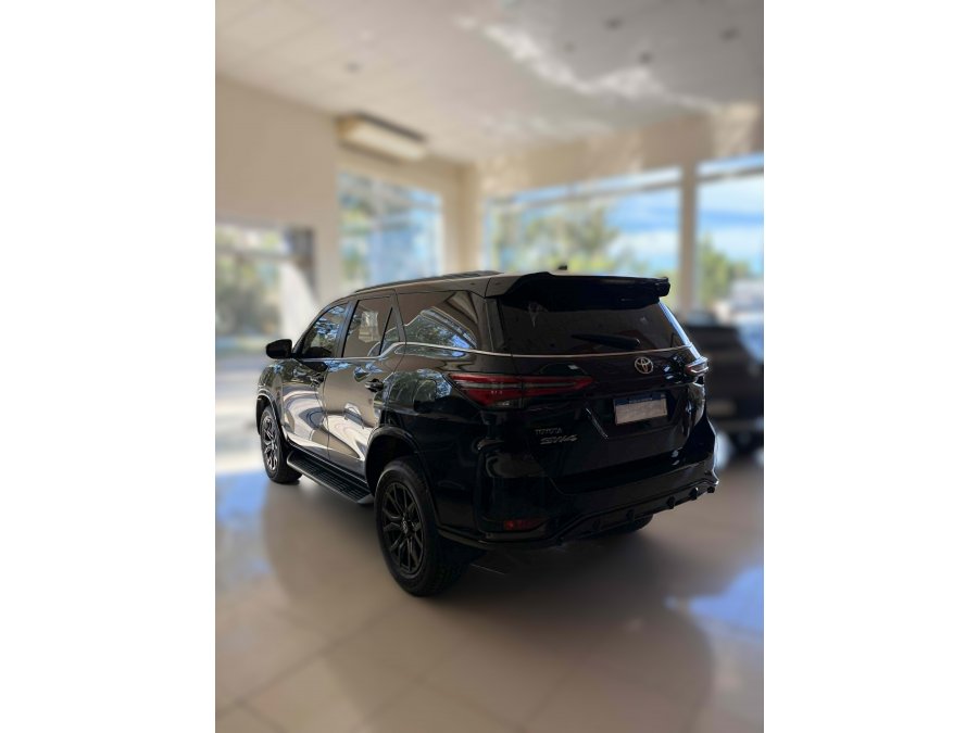 Toyota Sw4 GR 2022 RECIBO MENOR VALOR/FINANCIO - Clasionce | Fácil ...