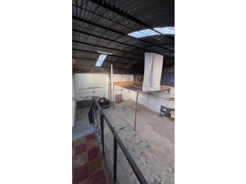 Alquiler de galpón sobre Ramirez Sur!