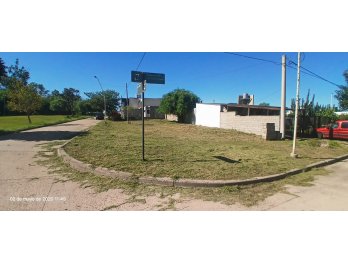 Vendo Terreno zona Av. de las Américas y Lisandro de la Torr