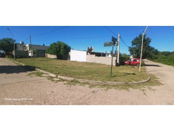 Vendo Terreno zona Av. de las Américas y Lisandro de la Torr
