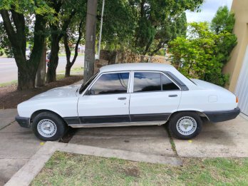 PEUGEOT 504
