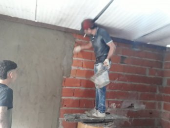 OFICIAL ALBAÑIL,PINTOR SE OFRECE