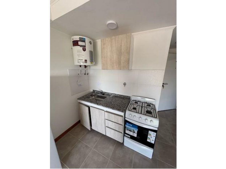 EN VENTA-MONOAMBIENTE AMUEBLADO EN CALLE LAPRIDA