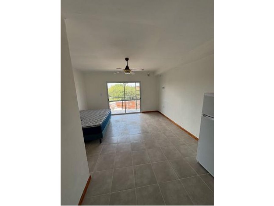 EN VENTA-MONOAMBIENTE AMUEBLADO EN CALLE LAPRIDA