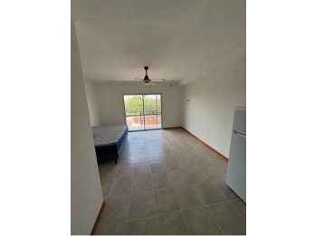 EN VENTA-MONOAMBIENTE AMUEBLADO EN CALLE LAPRIDA