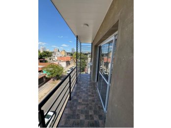 EN VENTA-MONOAMBIENTE AMUEBLADO EN CALLE LAPRIDA