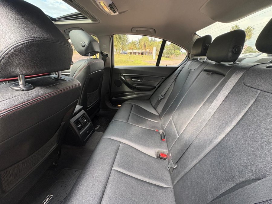 BMW 328I. Recibo vehiculos