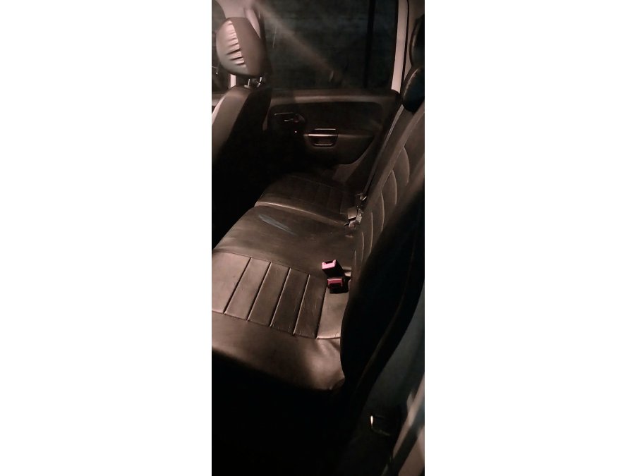 VENDO AMAROK CONFORTLINE 2.0 180 HP AT 4x2