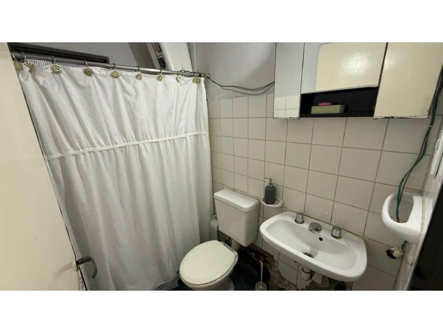 CASA DE 2 DORM, PATIO Y COCHERA, ZONA NEWBERY Y S. BORDON