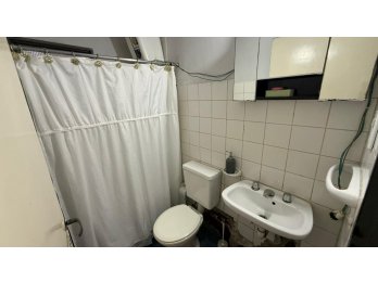 CASA DE 2 DORM, PATIO Y COCHERA, ZONA NEWBERY Y S. BORDON