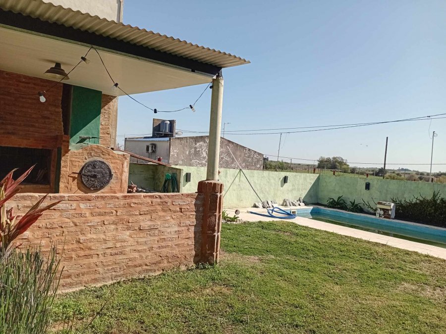 SE VENDE CASA EN VILLA FONTANA