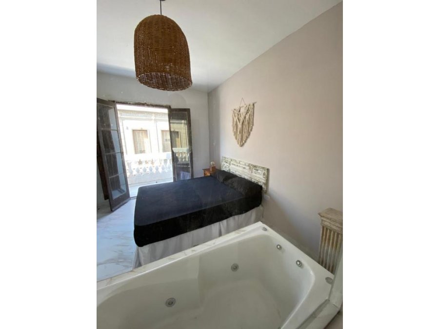 VENTA IDEAL VIVIENDA, OFICINAS O HOSTEL | ZONA CENTRO