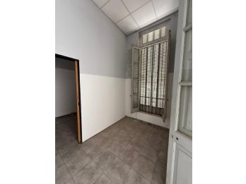 OPORTUNIDAD PARA INVERSORES!! CASA CALLE SALTA