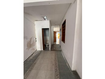 OPORTUNIDAD PARA INVERSORES!! CASA CALLE SALTA