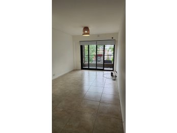 SE VENDE MONOAMBIENTE EN CALLE PASTEUR