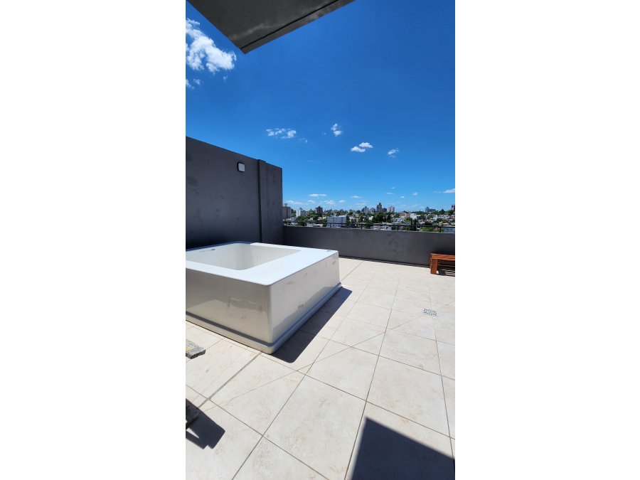 SE VENDE MONOAMBIENTE EN CALLE PASTEUR