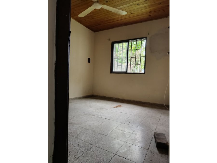 CASA ESQUINA EN VENTA. PARANA.  B° AMMYC 40 VIVIENDAS