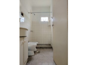 CASA ESQUINA EN VENTA. PARANA.  B° AMMYC 40 VIVIENDAS
