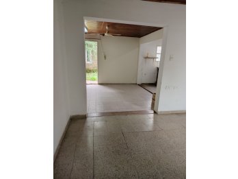 CASA ESQUINA EN VENTA. PARANA.  B° AMMYC 40 VIVIENDAS