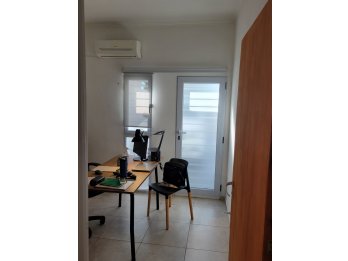 CASA EN VENTA — FUNCIONAL, CALLE LOS ROBLES