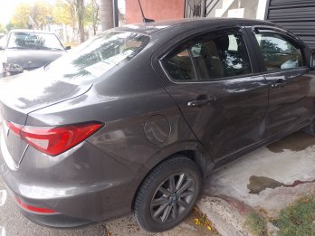 Vendo Fiat Cronos 1.3 nafta /AT