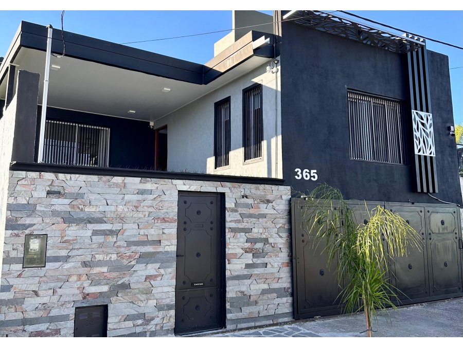 VENDO HERMOSA CASA NUEVA ZONA THOMPSON