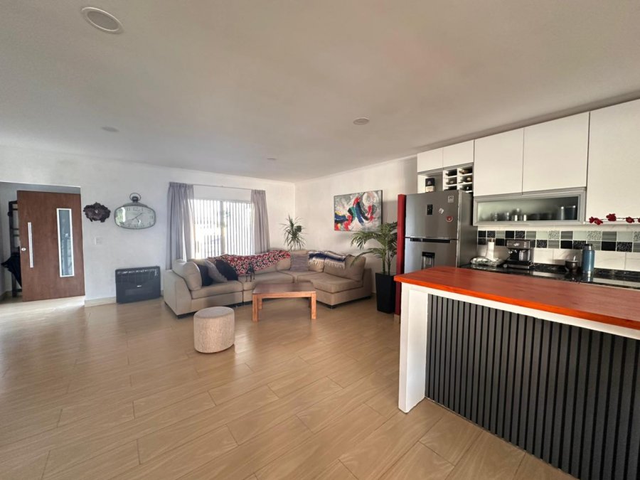 VENDO HERMOSA CASA NUEVA ZONA THOMPSON
