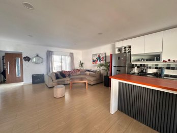 VENDO HERMOSA CASA NUEVA ZONA THOMPSON