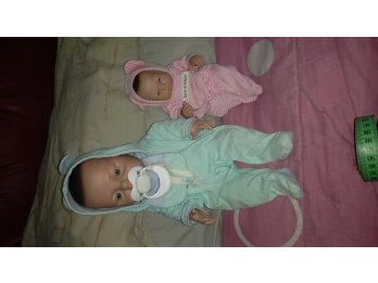Vendo 2 bebes de casita de muñecas