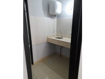 En venta oficina zona parque !