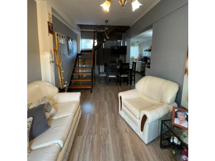 DEPARTAMENTO 4 DORMITORIOS REFACCIONADO A NUEVO | PARANÁ V
