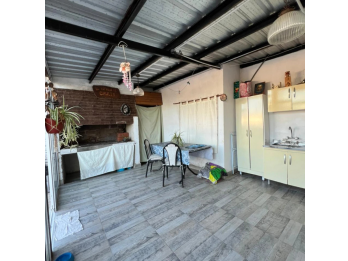 DEPARTAMENTO 4 DORMITORIOS REFACCIONADO A NUEVO | PARANÁ V