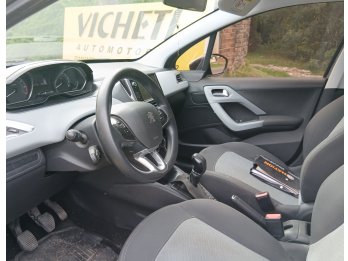 Peugeot 208 Allure 1.5 Pantalla Táctil, Navegador 85.000Km
