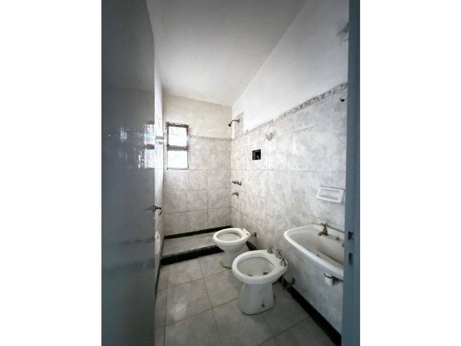 🏡 **CASA EN PLANTA ALTA – OPORTUNIDAD DE INVERSIÓN**