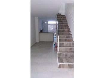 🏡 **¡ALQUILER DÚPLEX MODERNO – ZONA CENTRO!**