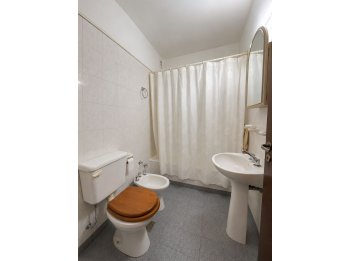 VENDO DEPARTAMENTO 2 DORMITORIOS - ZONA CENTRO.
