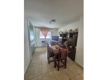 Vendemos departamento amplio calle Urquiza!