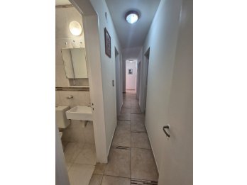 Vendemos departamento amplio calle Urquiza!