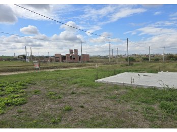 Lote en Tierra Alta con platea Colonia Ensayo