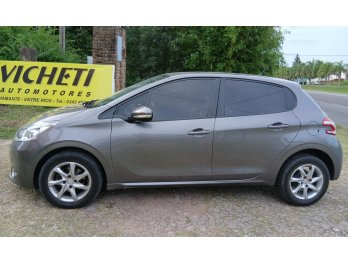 Peugeot 208 Allure 1.5 Pantalla Táctil, Navegador 85.000Km