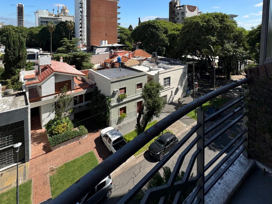 Alquiler departamento 2 dormitorios con cochera zona Parque