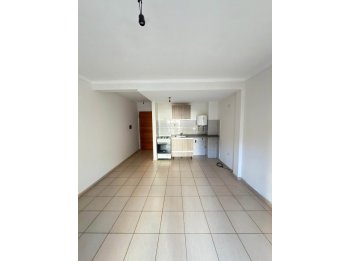 En venta lindo monoambiente en calle R. del Tala.