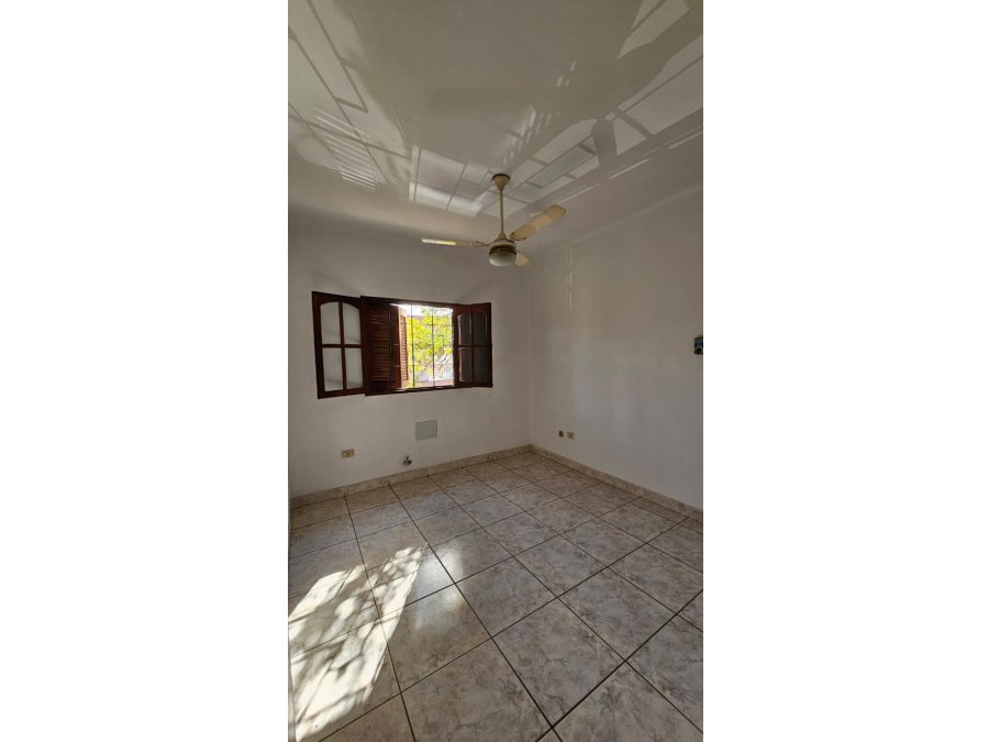 🏡 **ALQUILER – CASA 2 DORMITORIOS**
