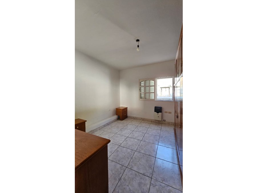 🏡 **ALQUILER – CASA 2 DORMITORIOS**