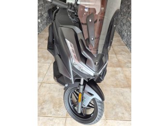 Voge Sr3 año 2025 con 1.300 km Excelente Estado