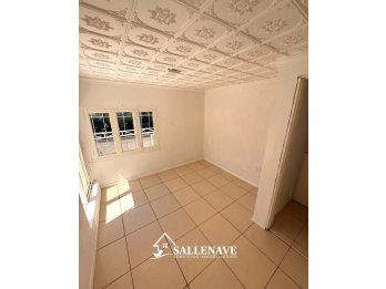 VENTA CASA RETASASA - 3 DORMITORIOS + COCHERA + FONDO