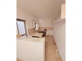 VENDO CASA CENTRICA 3 DOR + COCHERA + GRAN TERRAZA