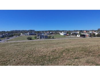 Venta de lotes sobre asfalto de 600m2 en Loteo Barrio Parque