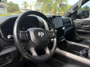 RAM 1500 5.7L V8 Rebel 4x4
