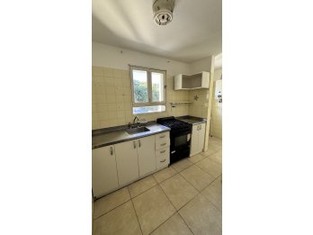 Alquilo departamento Corrientes 779